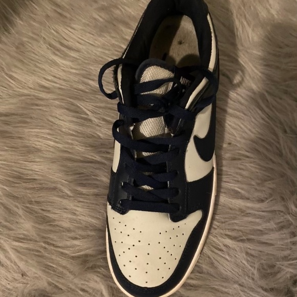 Georgetown dunks